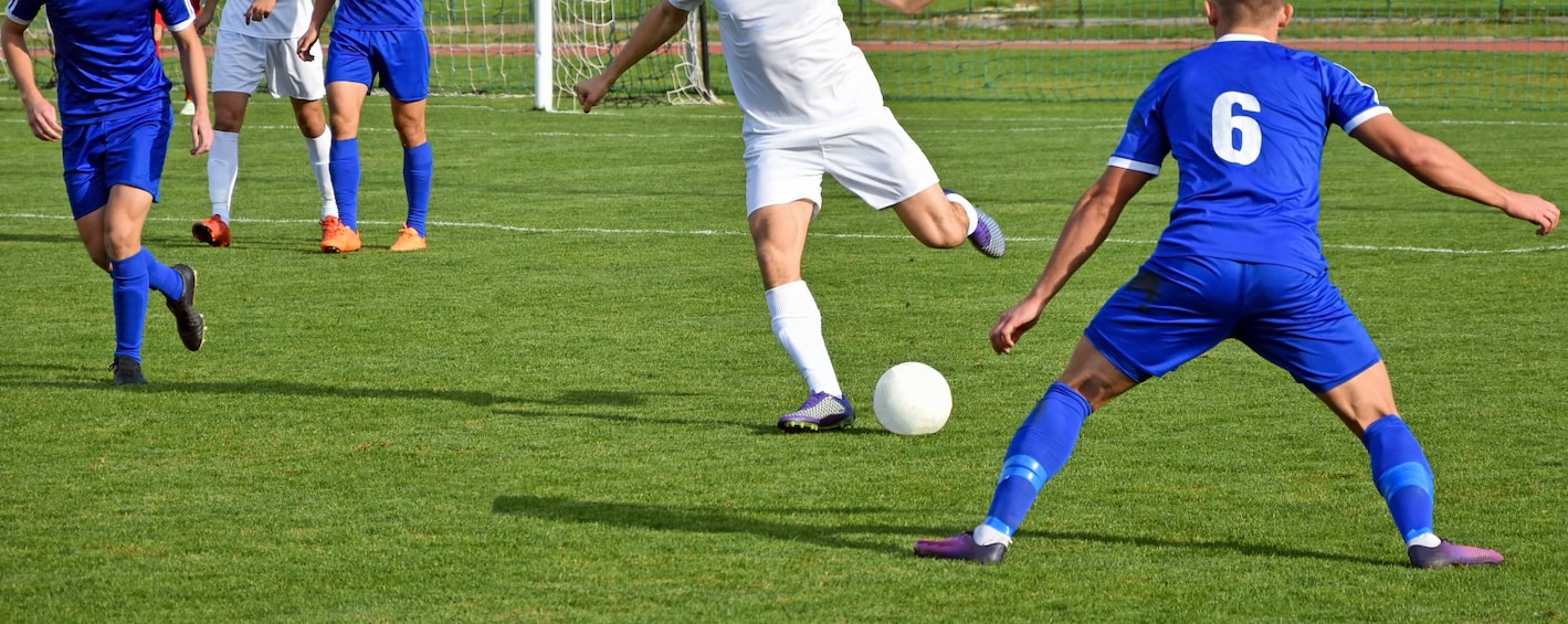 Warm up by keeping the ball under pressure from the oppositions press