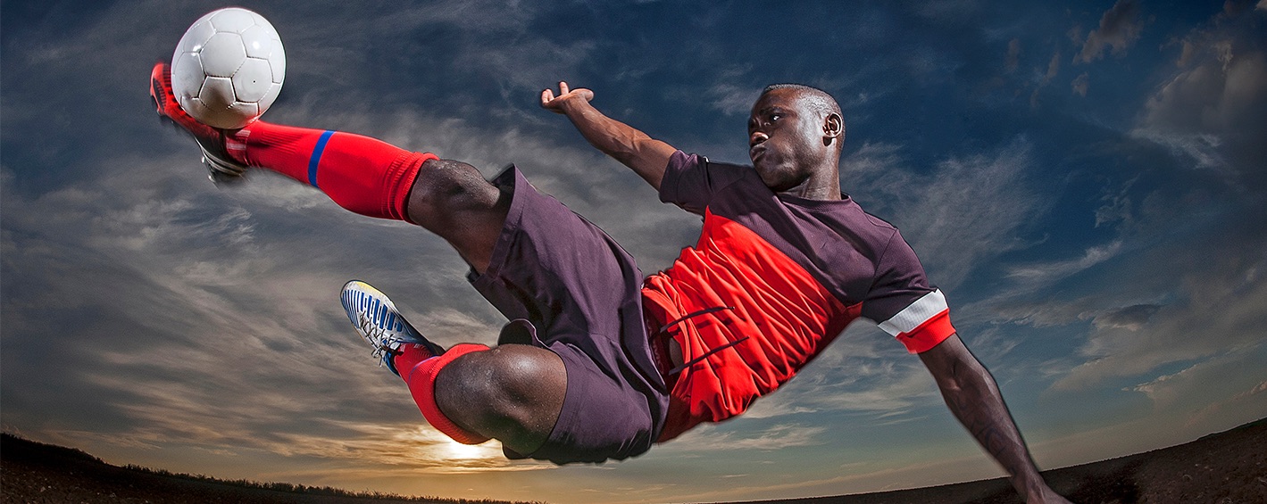 Playing with a lone striker requires creative through balls