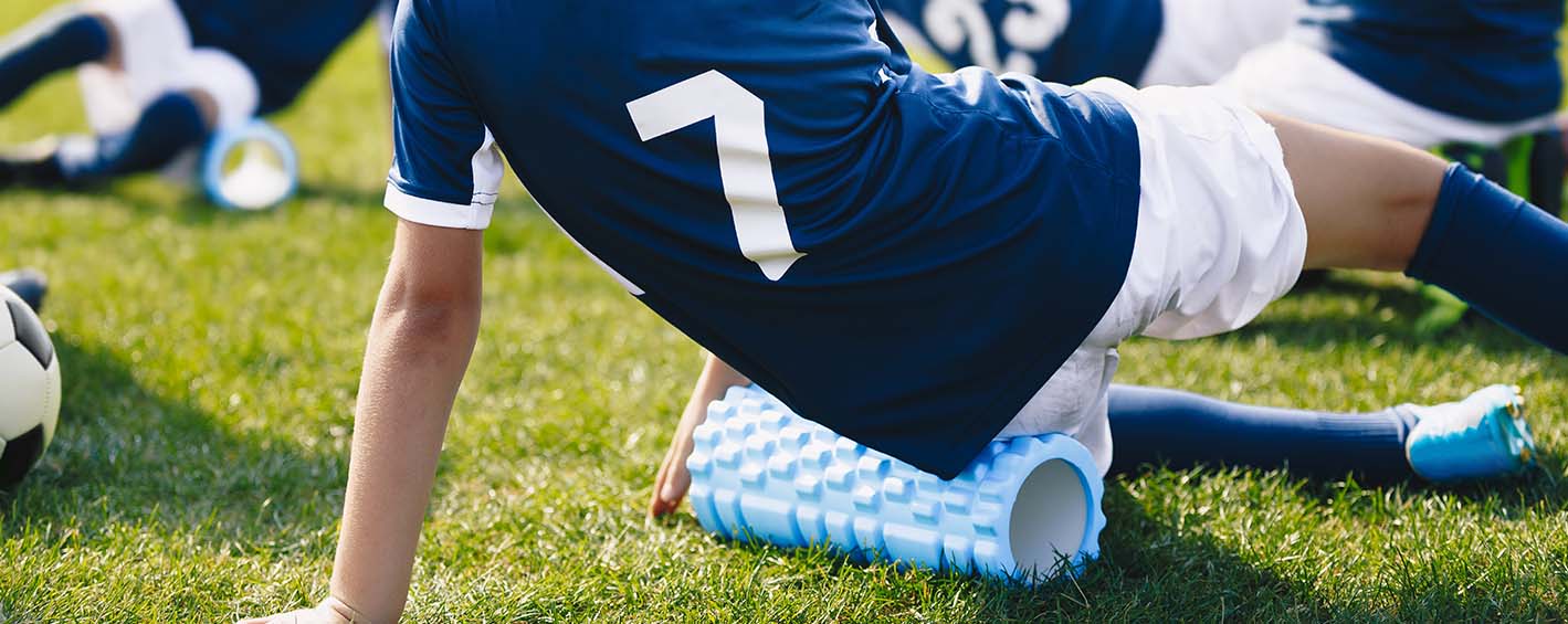 Players can use foam rolling to help injuries or during the warm down