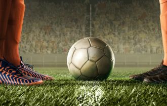 Modern Footballers, Their Boots and Damaged Metatarsals?