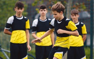 Playing as a team up the pitch