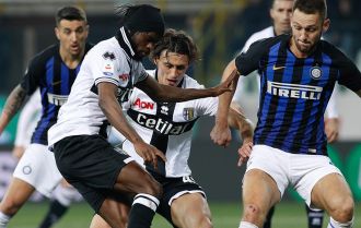 Players move at speed in transition