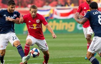 Control the centre of midfield and boss the play